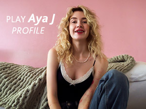 pretty in it by Aya_J